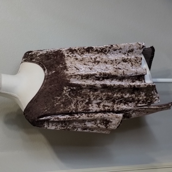 POL Crushed Velvet Look Size Medium Champagne Color - Picture 2 of 8